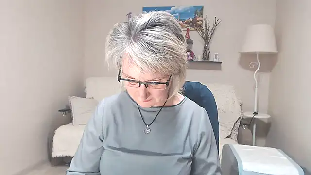 FleurMays online show from 06-30-26, 05:08