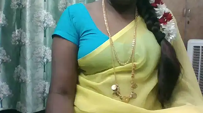 Snapshot of Hot_akshara chatting on 12-12-24, 03:27 Hot akshara online show from 12-12-24, 03:27