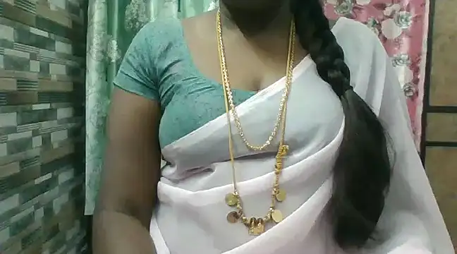 Snapshot of Hot_akshara chatting on 12-13-24, 03:21 Hot akshara online show from 12-13-24, 03:21