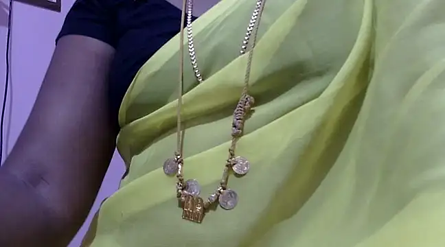 Snapshot of Hot_akshara chatting on 02-21-25, 06:48 Hot akshara online show from 02-21-25, 06:48