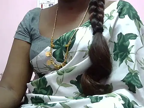 Snapshot of Hot_akshara chatting on 11-05-25, 01:33 Hot akshara online show from 11-05-25, 01:33