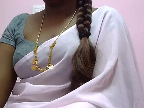 Snapshot of Hot_akshara chatting on 11-07-25, 05:57 Hot akshara online show from 11-07-25, 05:57