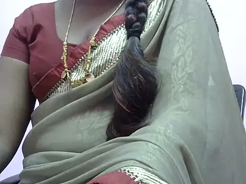 Snapshot of Hot_akshara chatting on 11-20-25, 05:01 Hot akshara online show from 11-20-25, 05:01