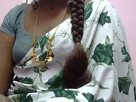 Snapshot of Hot_akshara chatting on 12-22-25, 04:59 Hot akshara online show from 12-22-25, 04:59