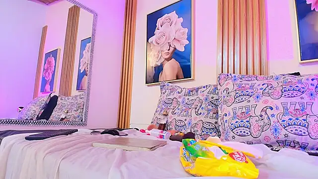 Scarleet am online show from 01-03-25, 06:44