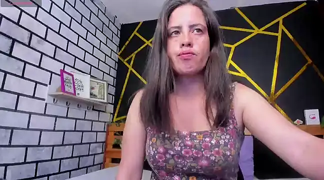 Snapshot of kathina_giraldo chatting on 01-15-25, 06:40 kathina giraldo online show from 01-15-25, 06:40