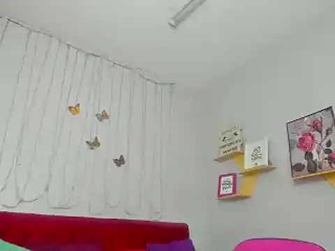 Snapshot of kathina_giraldo chatting on 02-09-25, 01:46 kathina giraldo online show from 02-09-25, 01:46