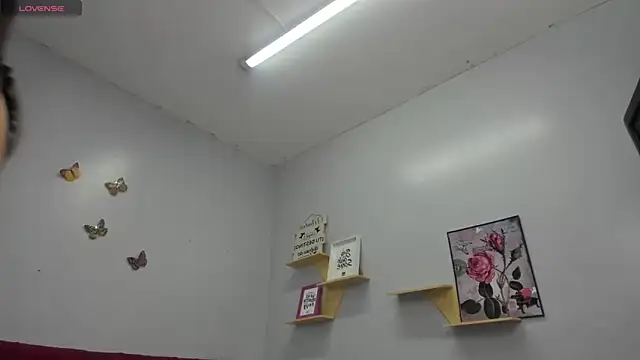 Snapshot of kathina_giraldo chatting on 10-11-25, 12:47 kathina giraldo online show from 10-11-25, 12:47