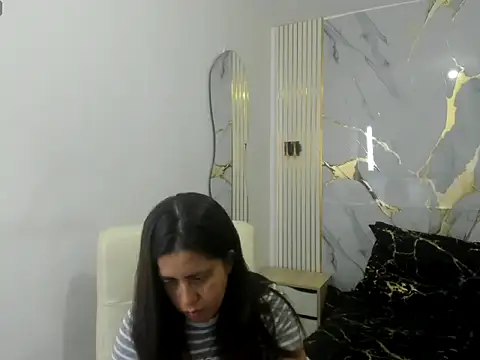 kathina giraldo online show from 04-10-26, 12:43