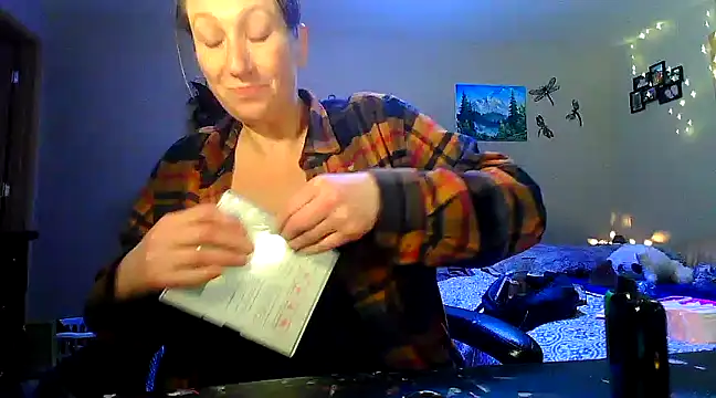 Snapshot of lilyhornyhousewife chatting on 03-15-25, 02:12 lilyhornyhousewife online show from 03-15-25, 02:12
