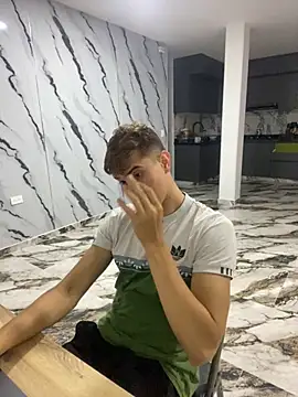 oliver Lz online show from 10-29-25, 06:15