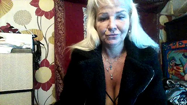 CassandraSandra44 online show from 02-01-26, 08:02