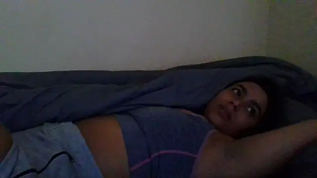 Snapshot of cinnaminnie chatting on 01-17-25, 05:51 cinnaminnie online show from 01-17-25, 05:51