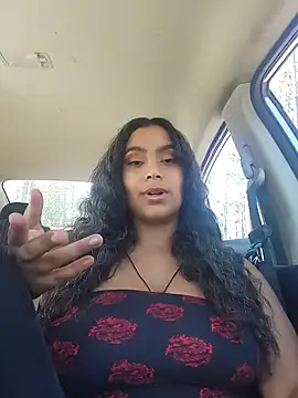 Snapshot of cinnaminnie chatting on 03-02-25, 05:36 cinnaminnie online show from 03-02-25, 05:36