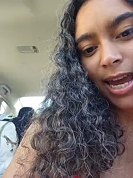 Snapshot of cinnaminnie chatting on 03-07-25, 05:38 cinnaminnie online show from 03-07-25, 05:38