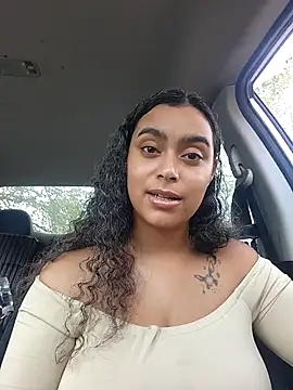 Snapshot of cinnaminnie chatting on 03-14-25, 03:47 cinnaminnie online show from 03-14-25, 03:47