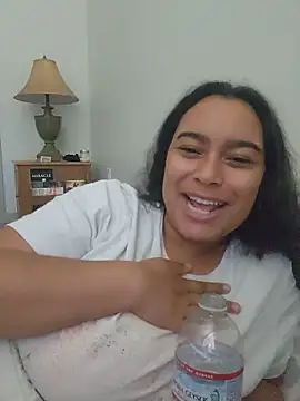 cinnaminnie online show from 05-15-26, 06:26
