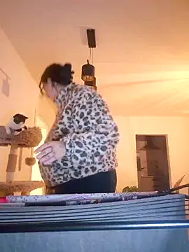 Jujuicy 97 online show from 12-16-25, 07:08