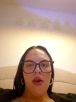 Jujuicy 97 online show from 05-18-26, 08:03