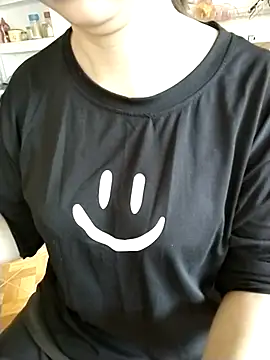 JasminePham online show from 11-05-25, 12:54