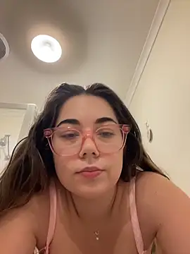 brooklynivy online show from 04-14-26, 03:51