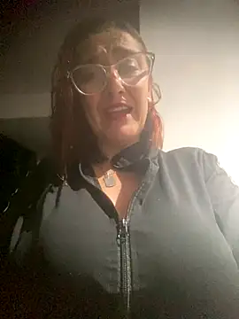 anastasia and jordan online show from 10-26-25, 10:10