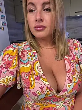Cute Hot Alice online show from 06-28-26, 08:15