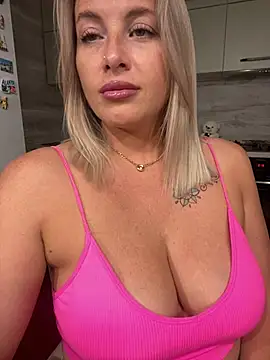 Cute Hot Alice online show from 07-04-26, 09:21