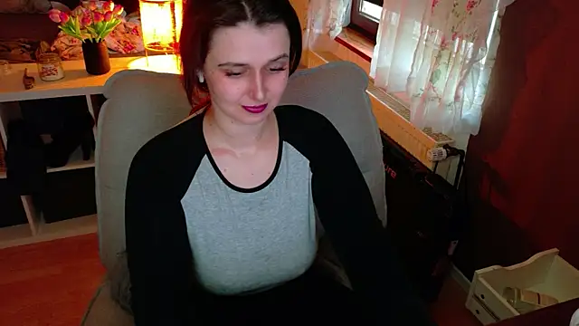 jenna-sxy19 online show from 04-21-26, 12:00