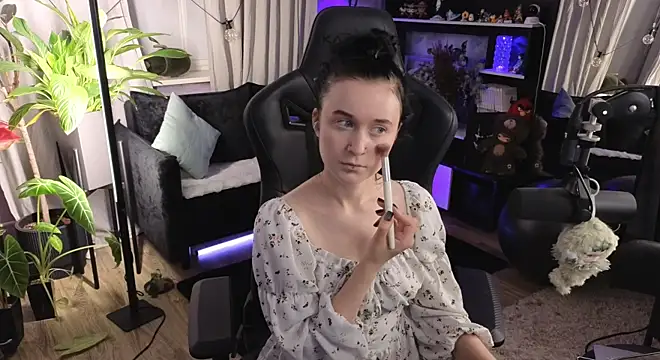 KiraLiLime online show from 07-29-26, 07:01