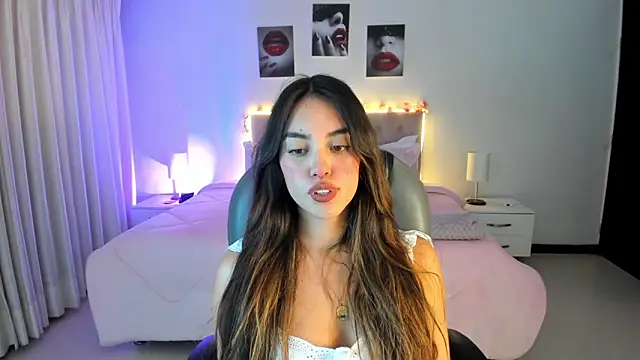 Snapshot of _Charlotte_evans_1 chatting on 11-07-25, 12:21 Charlotte evans 1 online show from 11-07-25, 12:21