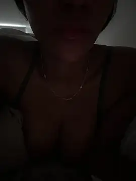 Snapshot of Jessie-pradoo chatting on 09-17-25, 02:41 Jessie-pradoo online show from 09-17-25, 02:41