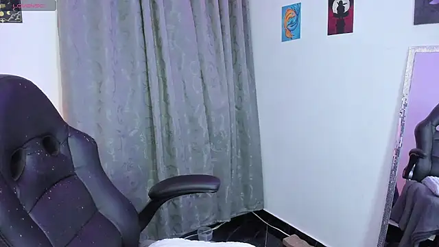 Snapshot of indra_cam chatting on 06-02-26, 05:09 indra cam online show from 06-02-26, 05:09