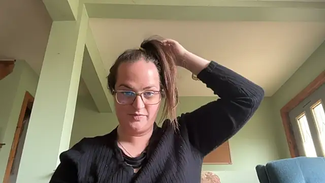 Quinnrose0420 online show from 09-17-25, 07:04