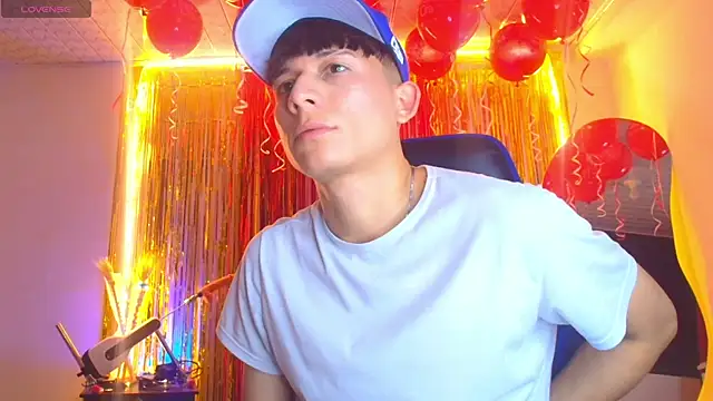 bryamer 19 online show from 09-25-25, 08:29