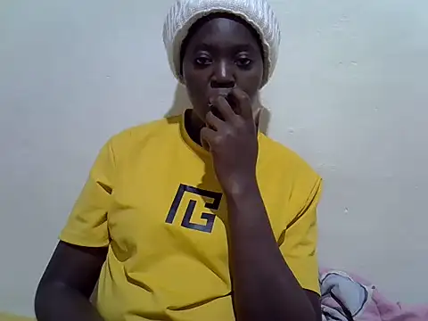 Snapshot of pretty_tallgirl chatting on 06-24-26, 07:46 pretty tallgirl online show from 06-24-26, 07:46