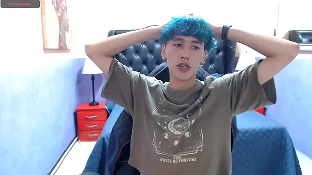 Stephan Queens online show from 03-06-25, 01:37