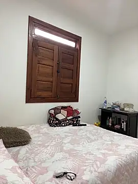 Im Amelia online show from 04-19-26, 08:22