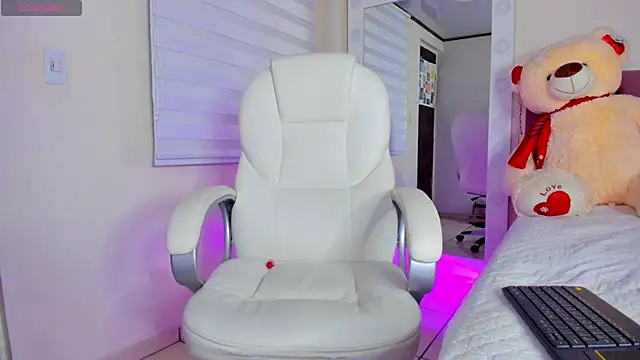 isaa 19 online show from 11-27-25, 09:33