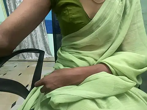 Honeyberose online show from 02-01-25, 06:32