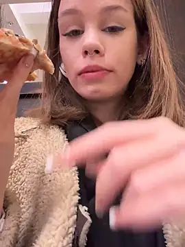 Street young online show from 02-14-25, 02:44