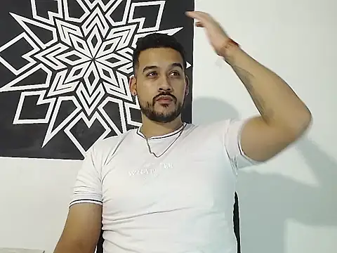  CHRIS-DENNIS  online show from 04-19-26, 03:06