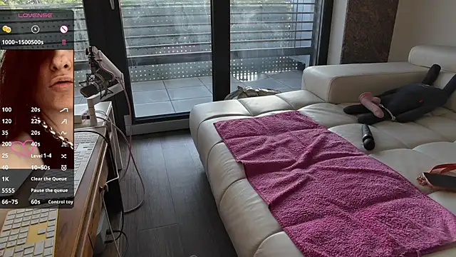sexyLolia11 online show from 06-18-26, 06:23