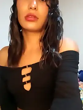 Snapshot of Lanna_hott_ chatting on 01-17-25, 06:23 Lanna hott  online show from 01-17-25, 06:23