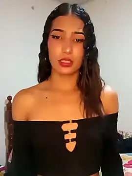 Snapshot of Lanna_hott_ chatting on 01-17-25, 10:56 Lanna hott  online show from 01-17-25, 10:56
