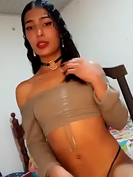 Snapshot of Lanna_hott_ chatting on 01-23-25, 04:15 Lanna hott  online show from 01-23-25, 04:15