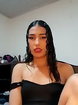 Snapshot of Lanna_hott_ chatting on 02-12-25, 07:13 Lanna hott  online show from 02-12-25, 07:13