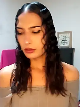 Snapshot of Lanna_hott_ chatting on 03-18-25, 12:58 Lanna hott  online show from 03-18-25, 12:58