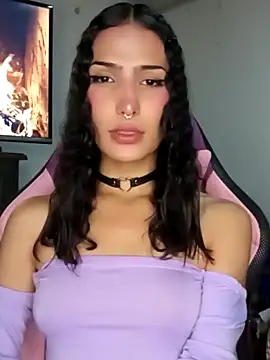Snapshot of Lanna_hott_ chatting on 09-27-25, 10:37 Lanna hott  online show from 09-27-25, 10:37