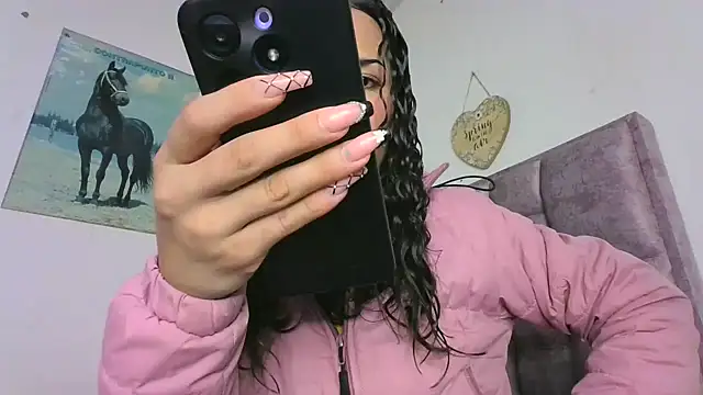 Lanna hott  online show from 11-24-25, 09:47